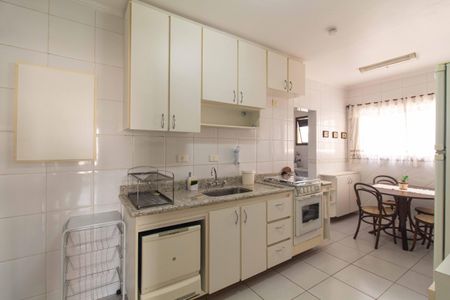 Apartamento para alugar com 145m², 3 quartos e 2 vagas Apartamento para alugar com 145m², 3 quartos e 2 vagasCozinha