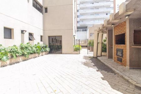 Apartamento para alugar com 145m², 3 quartos e 2 vagas Apartamento para alugar com 145m², 3 quartos e 2 vagasÁrea comum