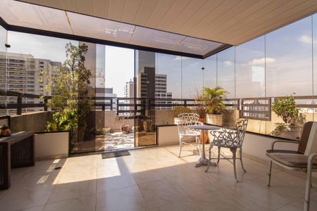 Apartamento para alugar com 145m², 3 quartos e 2 vagas Apartamento para alugar com 145m², 3 quartos e 2 vagasCobertura