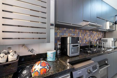 Apartamento à venda com 60m², 2 quartos e 1 vagaÁrea de Serviço