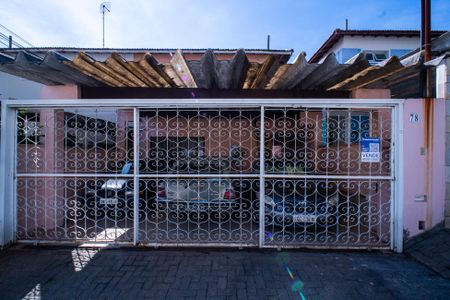 Casa à venda com 164m², 3 quartos e 2 vagasFachada