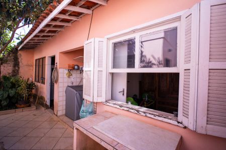 Casa à venda com 164m², 3 quartos e 2 vagasQuintal