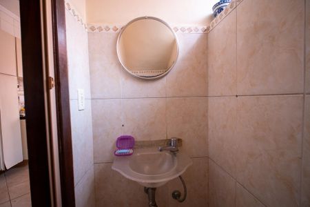 Casa à venda com 164m², 3 quartos e 2 vagasLavabo