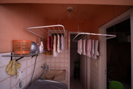 Casa à venda com 164m², 3 quartos e 2 vagasÁrea de Serviço