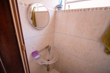 Casa à venda com 164m², 3 quartos e 2 vagasLavabo