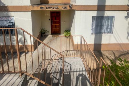 Apartamento para alugar com 70m², 3 quartos e 2 vagasEntrada Prédio