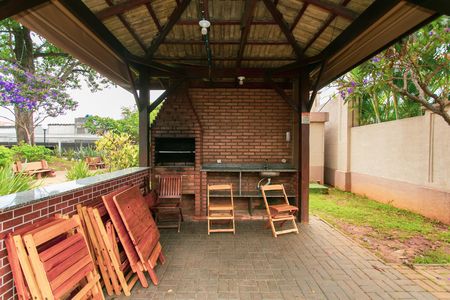 Apartamento à venda com 51m², 2 quartos e 1 vaga Apartamento à venda com 51m², 2 quartos e 1 vagaÁrea comum - Churrasqueira