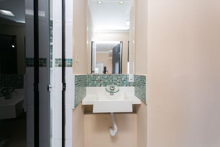 Apartamento à venda com 51m², 2 quartos e 1 vaga Apartamento à venda com 51m², 2 quartos e 1 vagaBanheiro / Lavatório