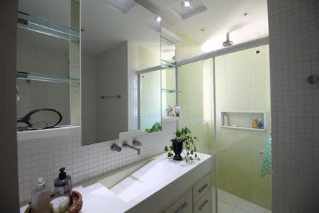 Apartamento à venda com 147m², 4 quartos e 1 vagaBanheiro Social