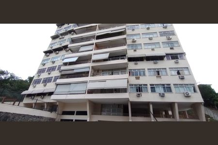 Apartamento à venda com 147m², 4 quartos e 1 vagaFachada