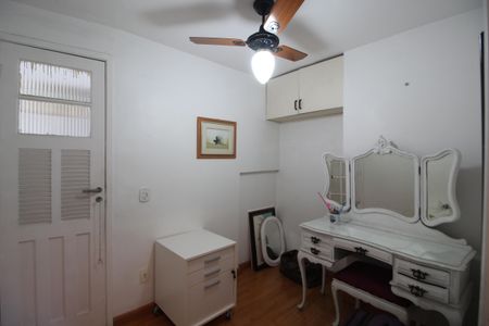 Apartamento à venda com 147m², 4 quartos e 1 vagaQuarto 2