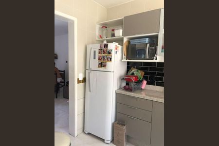 Apartamento para alugar com 56m², 2 quartos e 1 vaga Apartamento para alugar com 56m², 2 quartos e 1 vagaCozinha