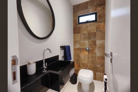 Casa de condomínio à venda com 372m², 3 quartos e 2 vagas Casa de condomínio à venda com 372m², 3 quartos e 2 vagasLavabo 1