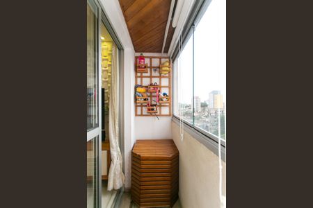 Varanda  de apartamento à venda com 2 quartos, 60m² em Vila Taquari, São Paulo