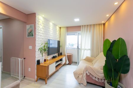 Sala de apartamento à venda com 2 quartos, 60m² em Vila Taquari, São Paulo
