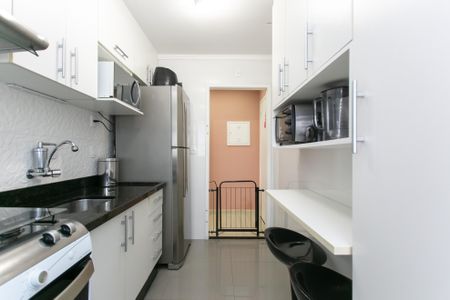Apartamento à venda com 60m², 2 quartos e 1 vagaCozinha - Armários