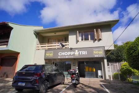 Casa à venda com 610m², 3 quartos e 2 vagasFachada 
