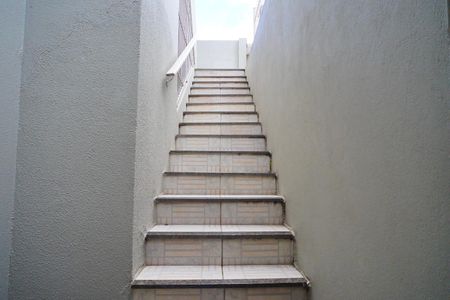 Casa à venda com 610m², 3 quartos e 2 vagasAcesso a casa  pele a a garagem 