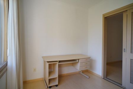 Casa à venda com 610m², 3 quartos e 2 vagasEscritório 
