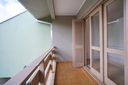 Casa à venda com 610m², 3 quartos e 2 vagasVaranda 