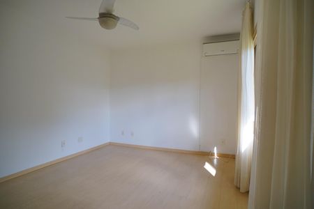 Casa à venda com 610m², 3 quartos e 2 vagasQuarto 3