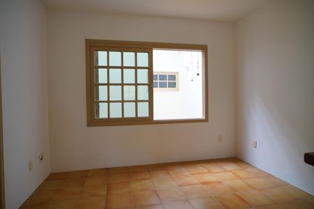 Casa à venda com 610m², 3 quartos e 2 vagasCopa