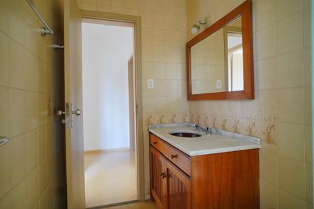 Casa à venda com 610m², 3 quartos e 2 vagasBanheiro 