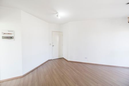 Sala  de apartamento para alugar com 2 quartos, 70m² em Jardim Regina Alice, Barueri