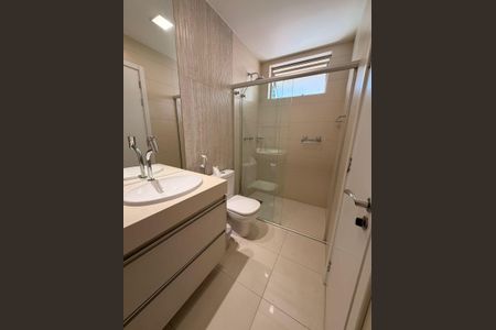 Apartamento à venda com 320m², 4 quartos e 4 vagasBanheiro