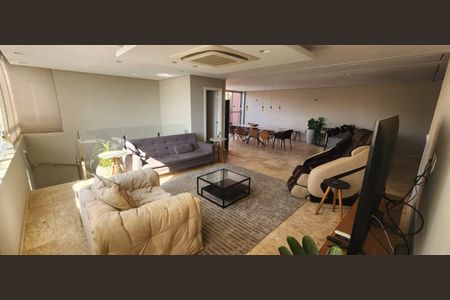 Apartamento à venda com 320m², 4 quartos e 4 vagasÁrea externa