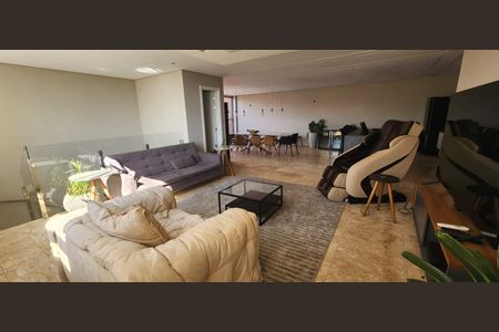 Apartamento à venda com 320m², 4 quartos e 4 vagasÁrea externa