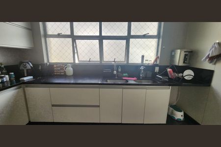 Apartamento à venda com 320m², 4 quartos e 4 vagasCozinha