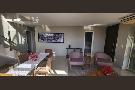 Apartamento à venda com 320m², 4 quartos e 4 vagasSala