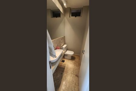 Apartamento à venda com 320m², 4 quartos e 4 vagasBanheiro