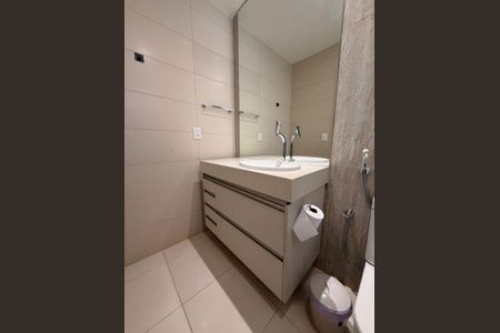 Apartamento à venda com 320m², 4 quartos e 4 vagasBanheiro