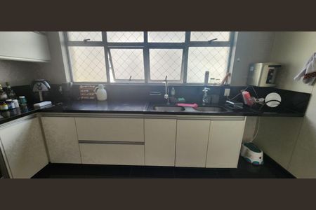 Apartamento à venda com 320m², 4 quartos e 4 vagasCozinha