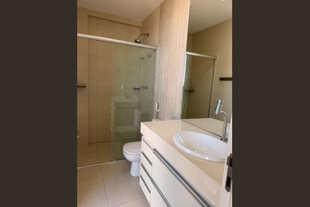 Apartamento à venda com 320m², 4 quartos e 4 vagasBanheiro