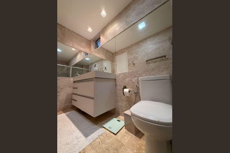 Apartamento à venda com 320m², 4 quartos e 4 vagasBanheiro