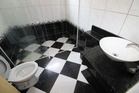 Casa para alugar com 125m², 4 quartos e 1 vagaBanheiro