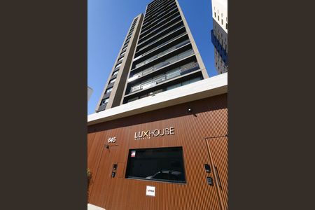Apartamento à venda com 133m², 3 quartos e 2 vagas Apartamento à venda com 133m², 3 quartos e 2 vagasFachada