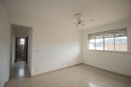 Sala de apartamento para alugar com 2 quartos, 60m² em Barro Vermelho, São Gonçalo