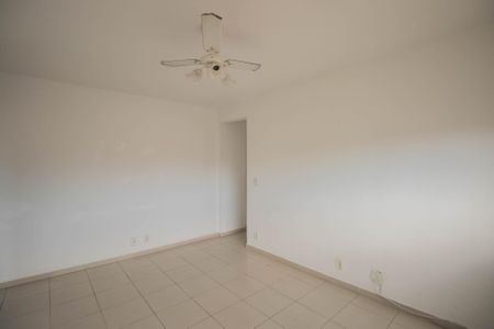 Sala de apartamento para alugar com 2 quartos, 60m² em Barro Vermelho, São Gonçalo