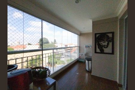 Apartamento à venda com 75m², 3 quartos e 2 vagasVaranda