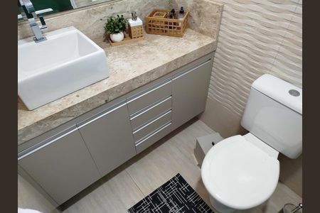 Apartamento à venda com 75m², 3 quartos e 2 vagasBanheiro 2