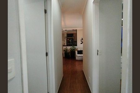 Apartamento à venda com 75m², 3 quartos e 2 vagasCorredor