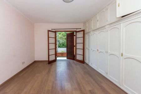 Foto 04 de casa à venda com 2 quartos, 156m² em Vila Gumercindo, São Paulo