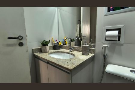 Apartamento à venda com 61m², 2 quartos e 2 vagasBanheiro da Suíte 