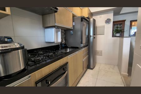 Apartamento à venda com 61m², 2 quartos e 2 vagasCozinha e Área de Serviço 