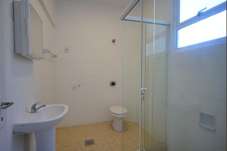 Banheiro de apartamento para alugar com 2 quartos, 62m² em Cidade Baixa, Porto Alegre