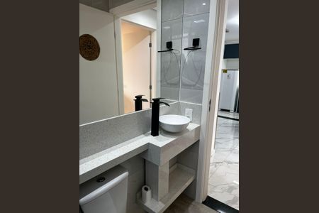 Apartamento para alugar com 42m², 2 quartos e sem vagaBanheiro
